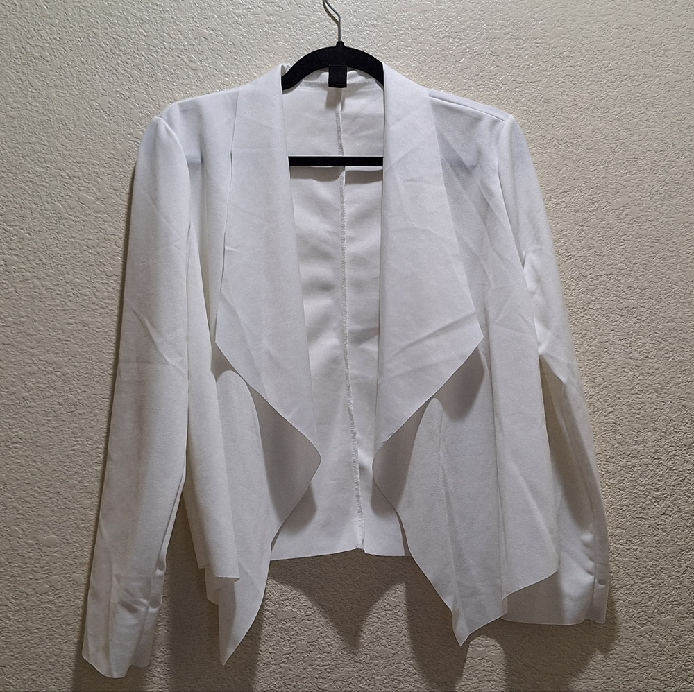 SHEIN Classic White Blazer